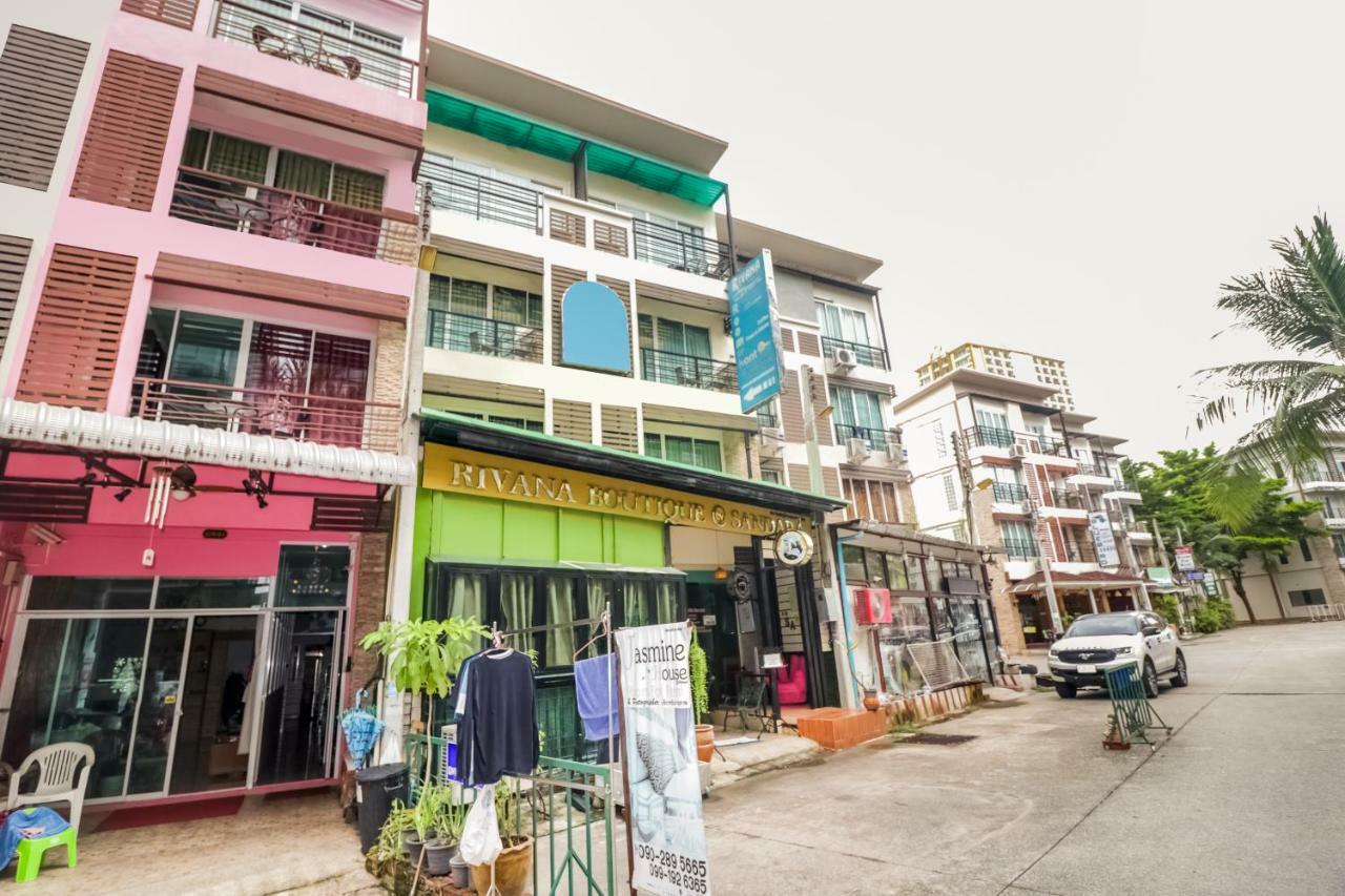 Oyo 146 Rivana Boutique By Sandara Pattaya Exterior photo